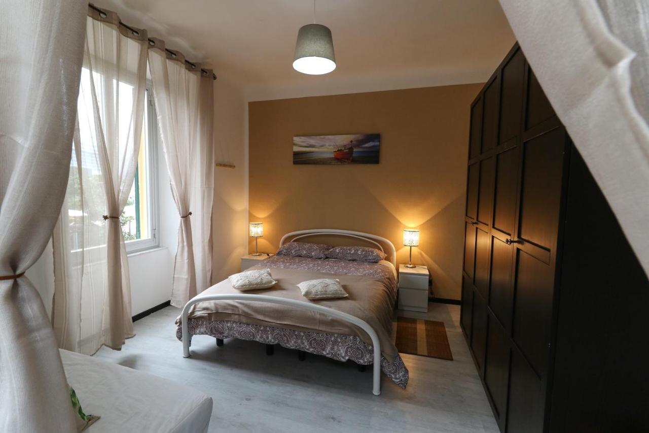 La Darsena. Apartment Savona Luaran gambar