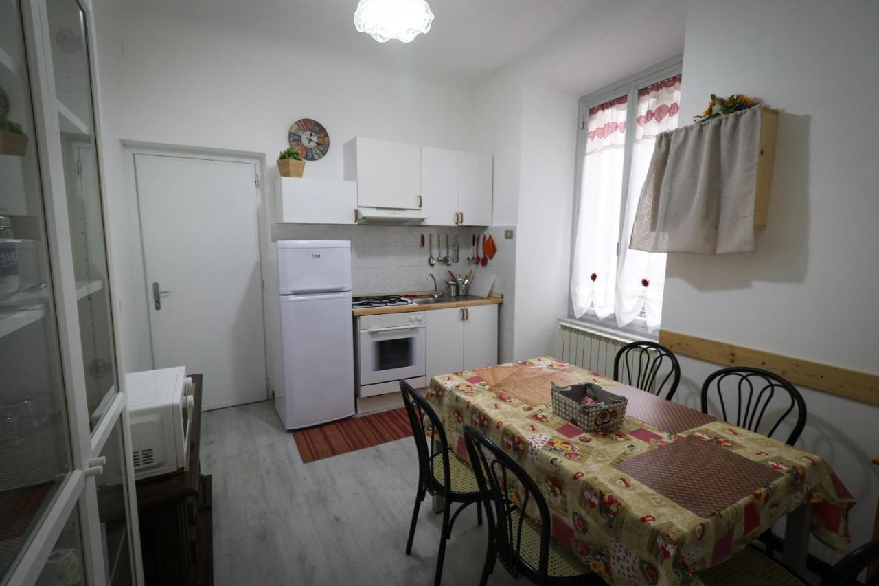 La Darsena. Apartment Savona Luaran gambar